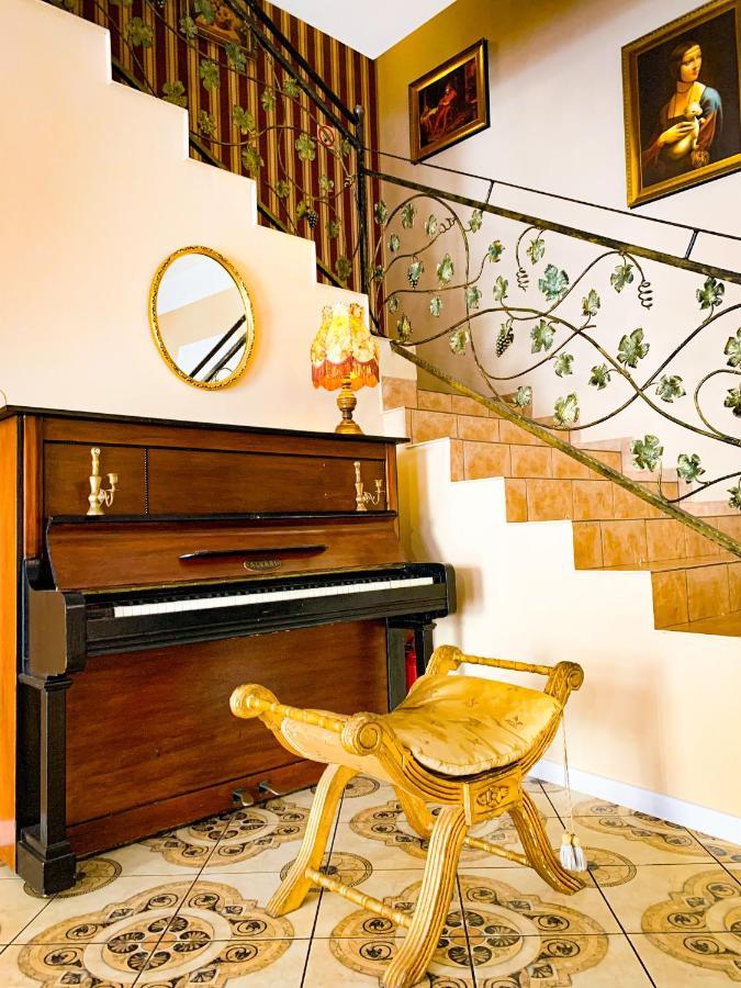 Hotel Wellness & Spa Antyczny Dwor Rudna Mala ภายนอก รูปภาพ