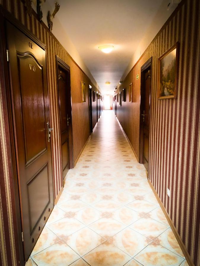 Hotel Wellness & Spa Antyczny Dwor Rudna Mala ภายนอก รูปภาพ