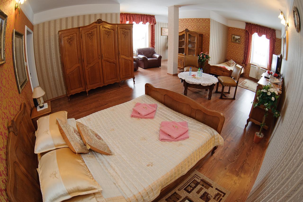 Hotel Wellness & Spa Antyczny Dwor Rudna Mala ภายนอก รูปภาพ