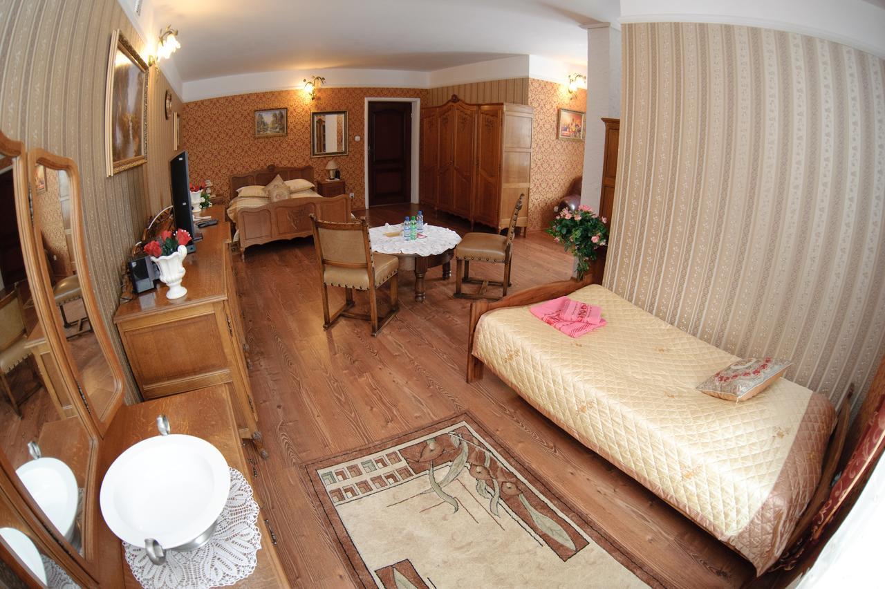 Hotel Wellness & Spa Antyczny Dwor Rudna Mala ภายนอก รูปภาพ